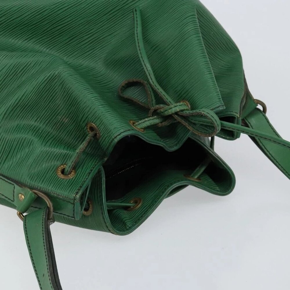 LOUIS VUITTON Epi Noe Shoulder Bag Green - Picture 6 of 16